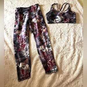 Sports bra and leggings set size large